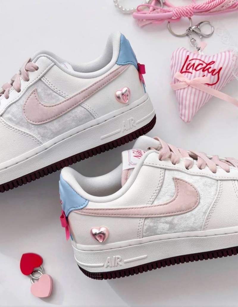 Nikkee Airforce 1 low Valentines Day 2026 for her