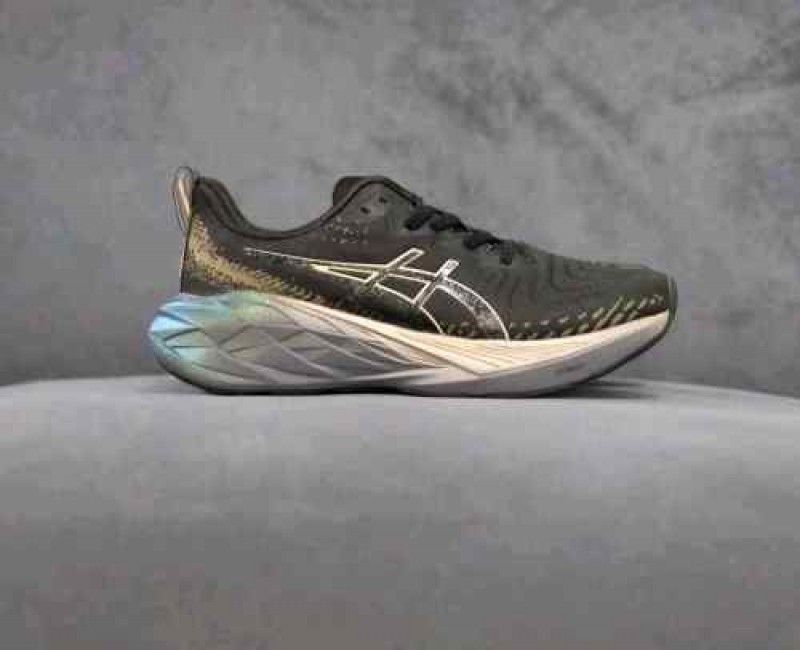 Asiccss NOVABLAST 4 PLATINUM BLACK