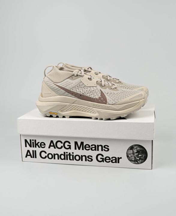 Nik.e ACG Zegma Trail Cream Running shoes
