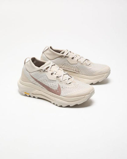 Nik.e ACG Zegma Trail Cream Running shoes