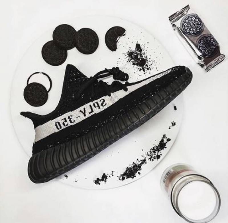 Adiddas Yeezy 350 V2 Oreo SEMI UA