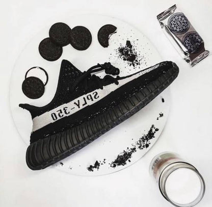 Adiddas Yeezy 350 V2 Oreo SEMI UA