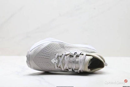 ACG Zegma Trail Cream Running shoes