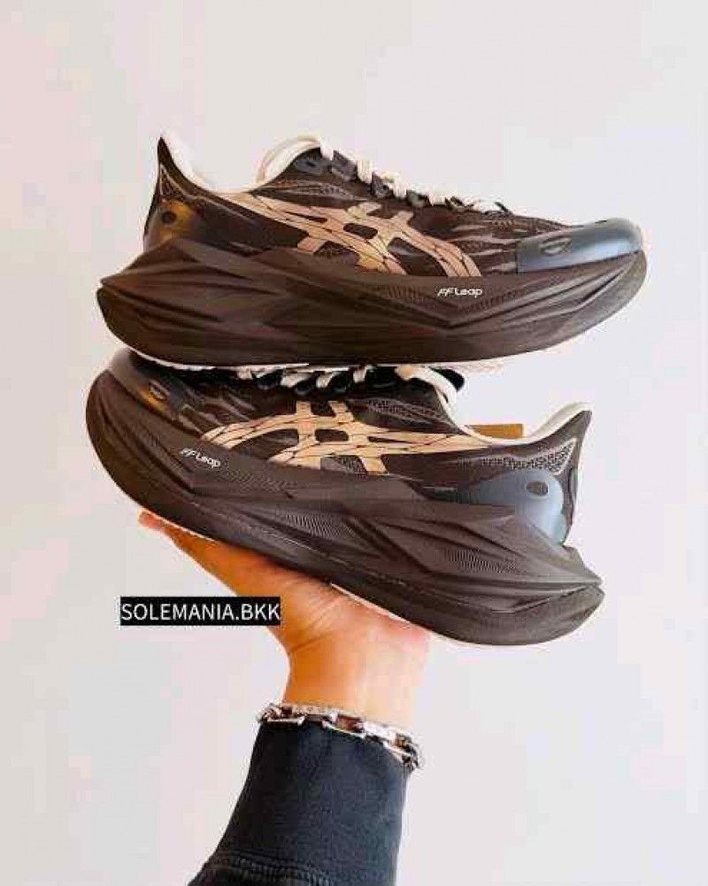 ASICCS SUPER BLAST BROWN TOE