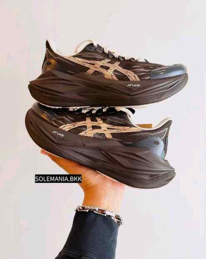 ASICCS SUPER BLAST BROWN TOE