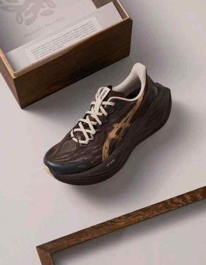 ASICCS SUPER BLAST BROWN TOE