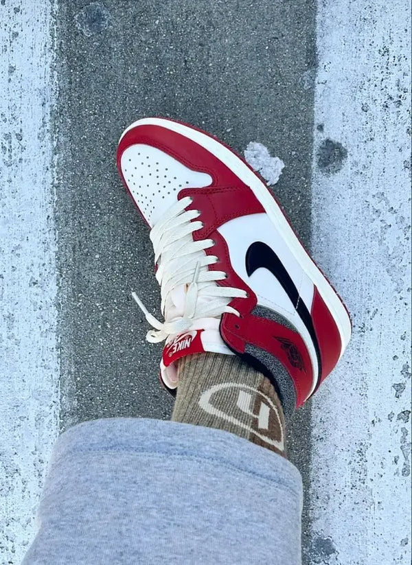 AIR JORDAN RETRO 1 LOST AND FOUND