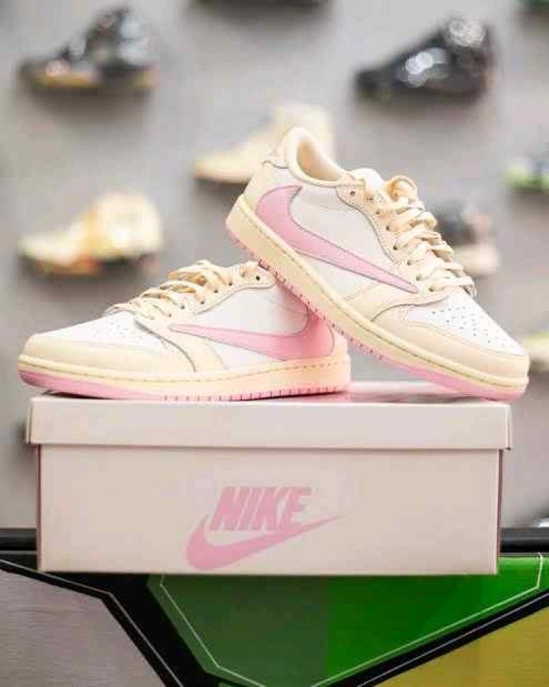 Travis Scott x Nikkee Air jordan 1 low OG Tropical pinksemi ua