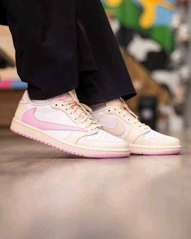 Travis Scott x Nikkee Air jordan 1 low OG Tropical pinksemi ua