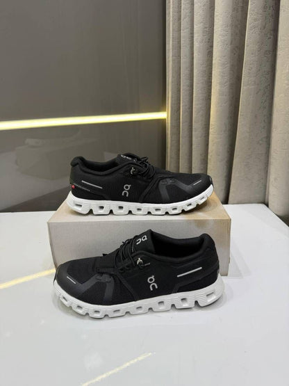 On cloud 5 Black white sale