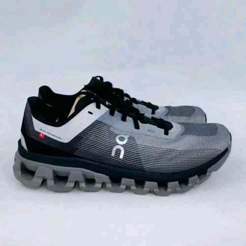 On Cloudflow 4 Pearl Black