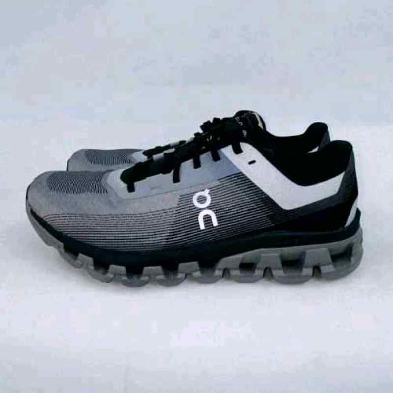 On Cloudflow 4 Pearl Black