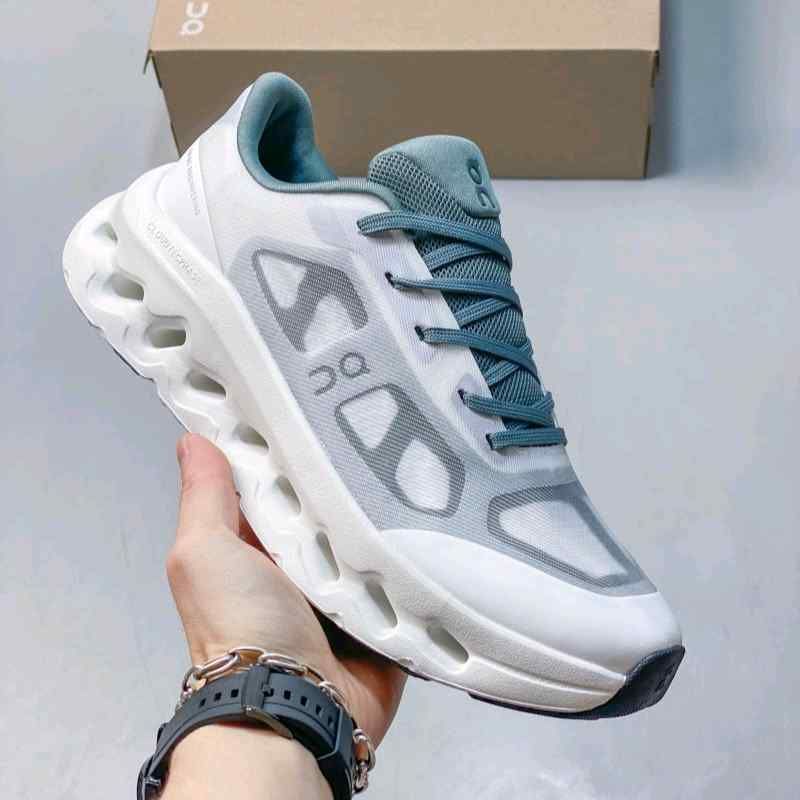 ON RUNNING CLOUD TILT REMIX GREEN