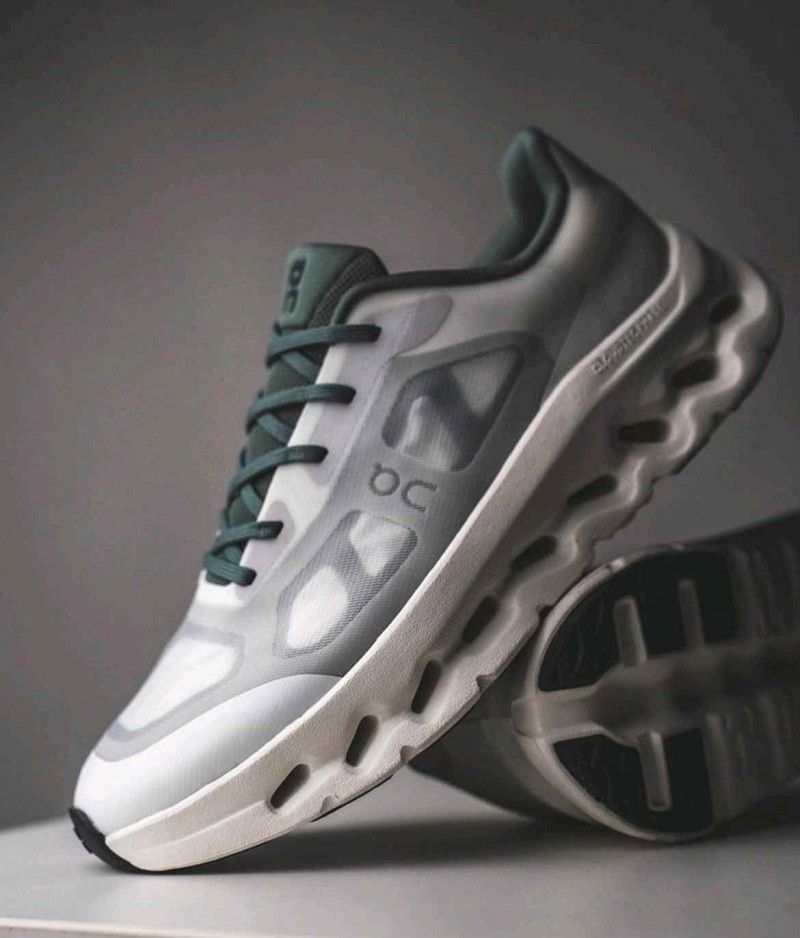 ON RUNNING CLOUD TILT REMIX GREEN