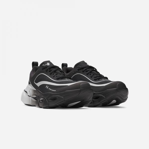 Under Armou.r UA Halo Racer running shoe