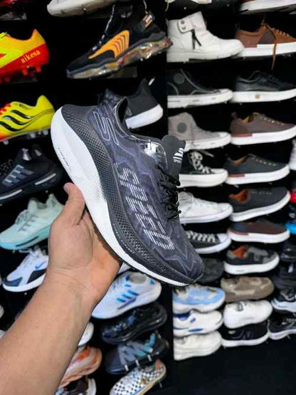 SKECHERSS GO RUN SPEED BEAST BLACK