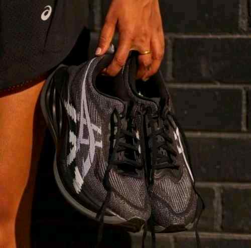 Asicss SuperBlast 2 BLACK