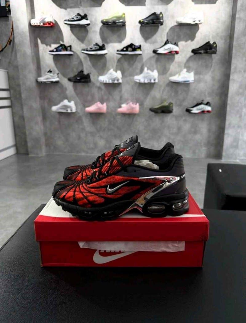 Nikkee Air Max Tailwind V x Skepta Bloody Chrome
