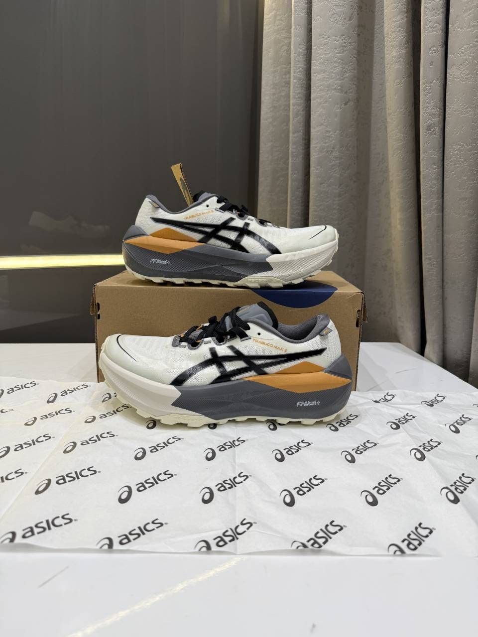 Asiccs Trabuco Max 5 Go Cream Carbon Black Fix