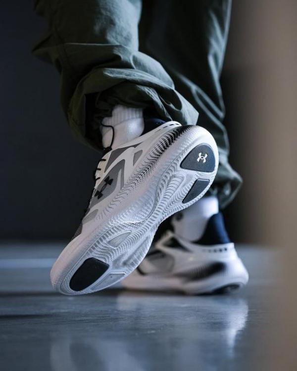 Under Armouur UA Echo SlipSpeed Black White