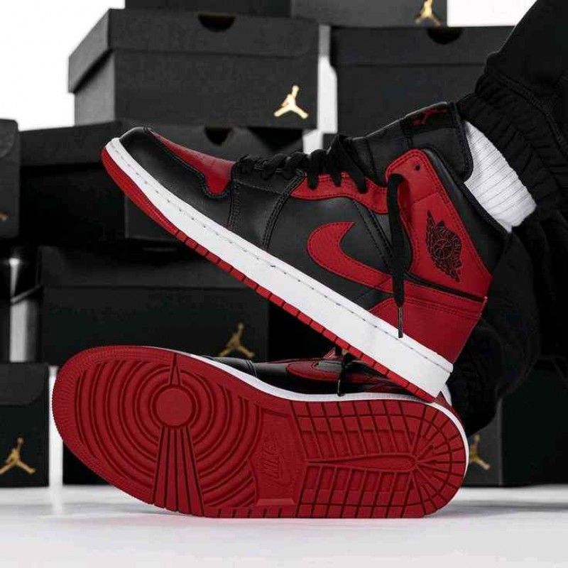 Nikkee Jordan Retro 1 High BANNED BRED SEMI UA