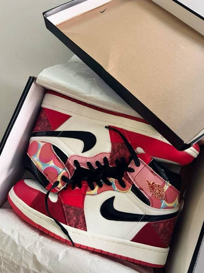 NIK AIR JORDAN RETRO 1 HIG SPIDERVERSE SPIDERMAN VERSION SEMI UA
