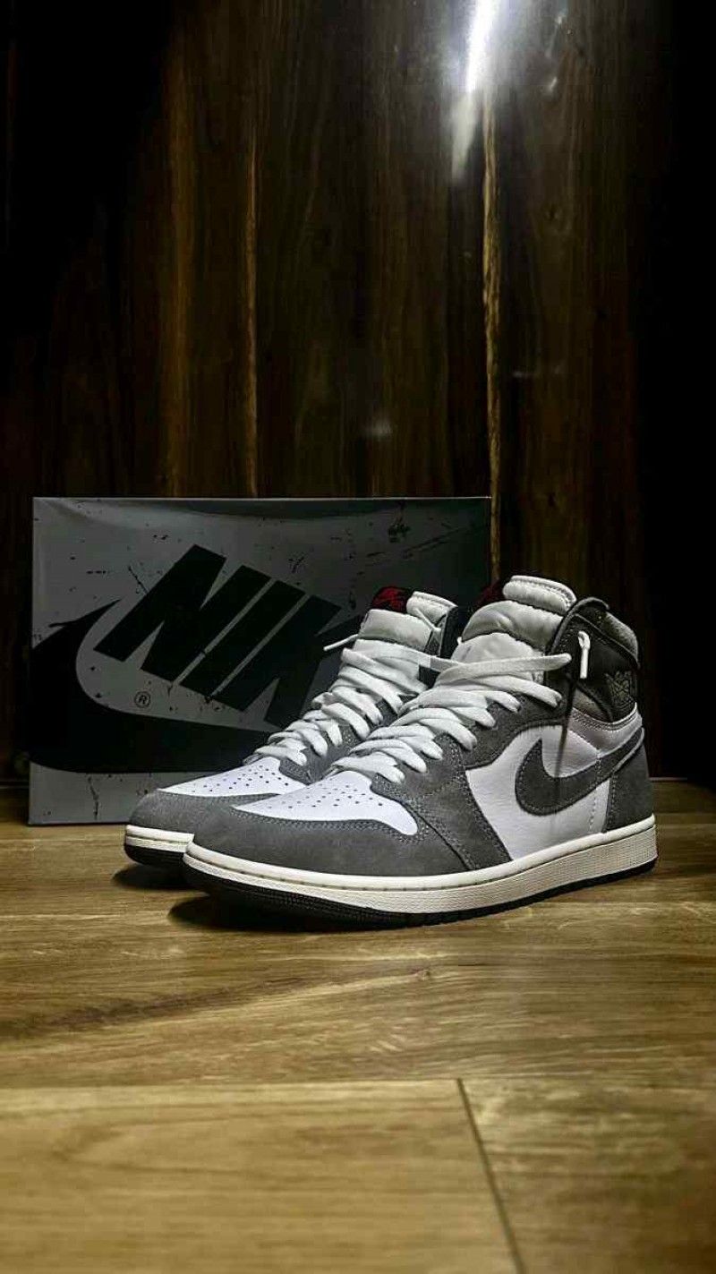 AIR JORDAN RETRO 1 WASHED GREY