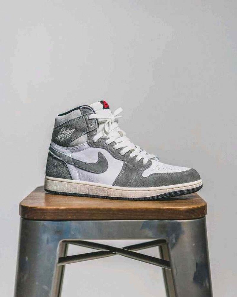 AIR JORDAN RETRO 1 WASHED GREY