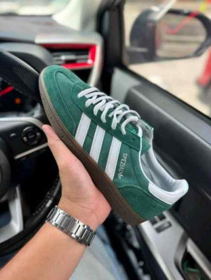 adidaasss samba spezial core green