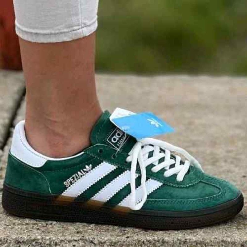 adidaasss samba spezial core green