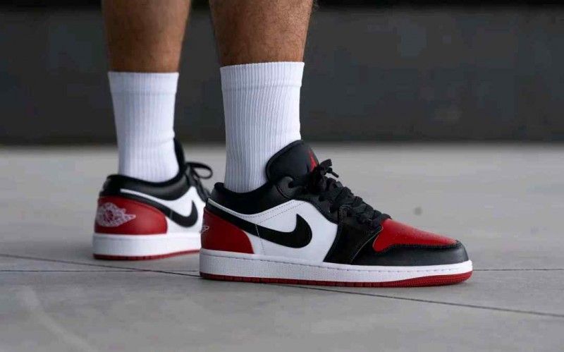 AIR JORDAN RETRO 1 BTED TOE LOW