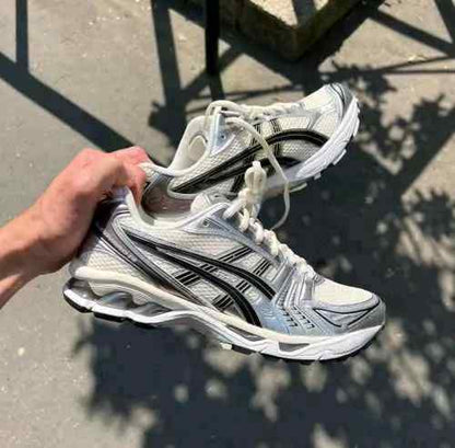 Asiccss Gel Kayano 14 Black Cream Metallic Plum