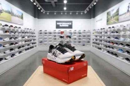 New Balence Fresh Foam X More Trail v2 White Grey
