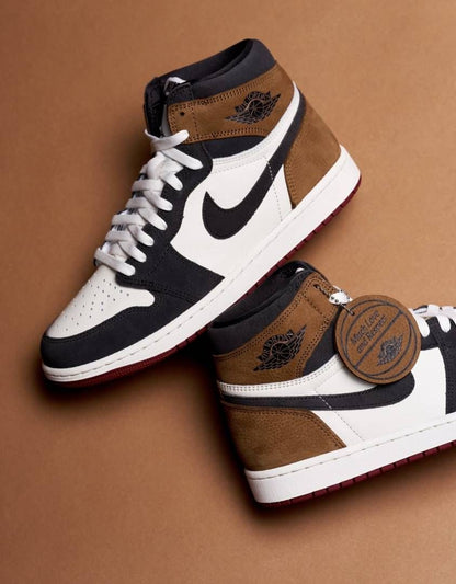 NIKKE AIR JORDAN 1 HIGH OG LOVE LETTER