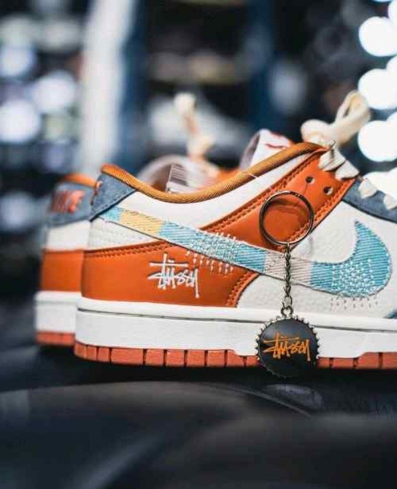 Nikke SB Dunk Low C Stussy Grey Orange