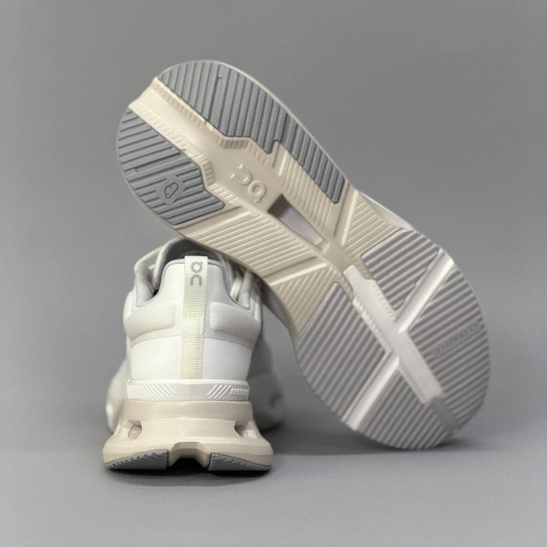 On cloud Nova X Alott White Cream