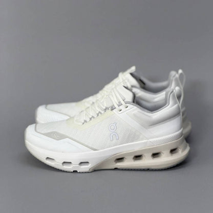On cloud Nova X Alott White Cream
