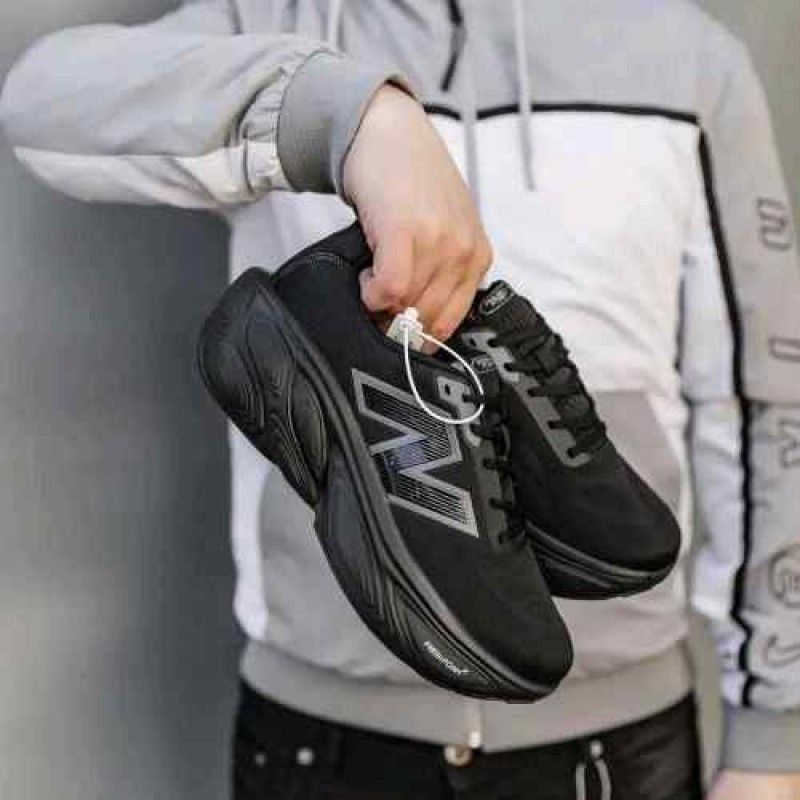 New Balencee Fresh Foam X More Evoz V5 Triple Black