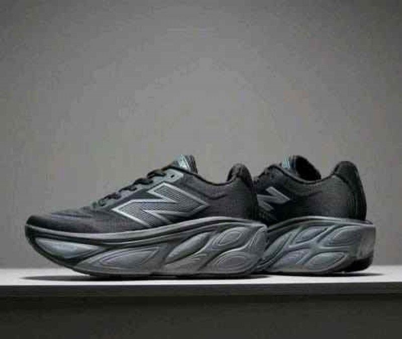 New Balencee Fresh Foam X More Evoz V5 Triple Black