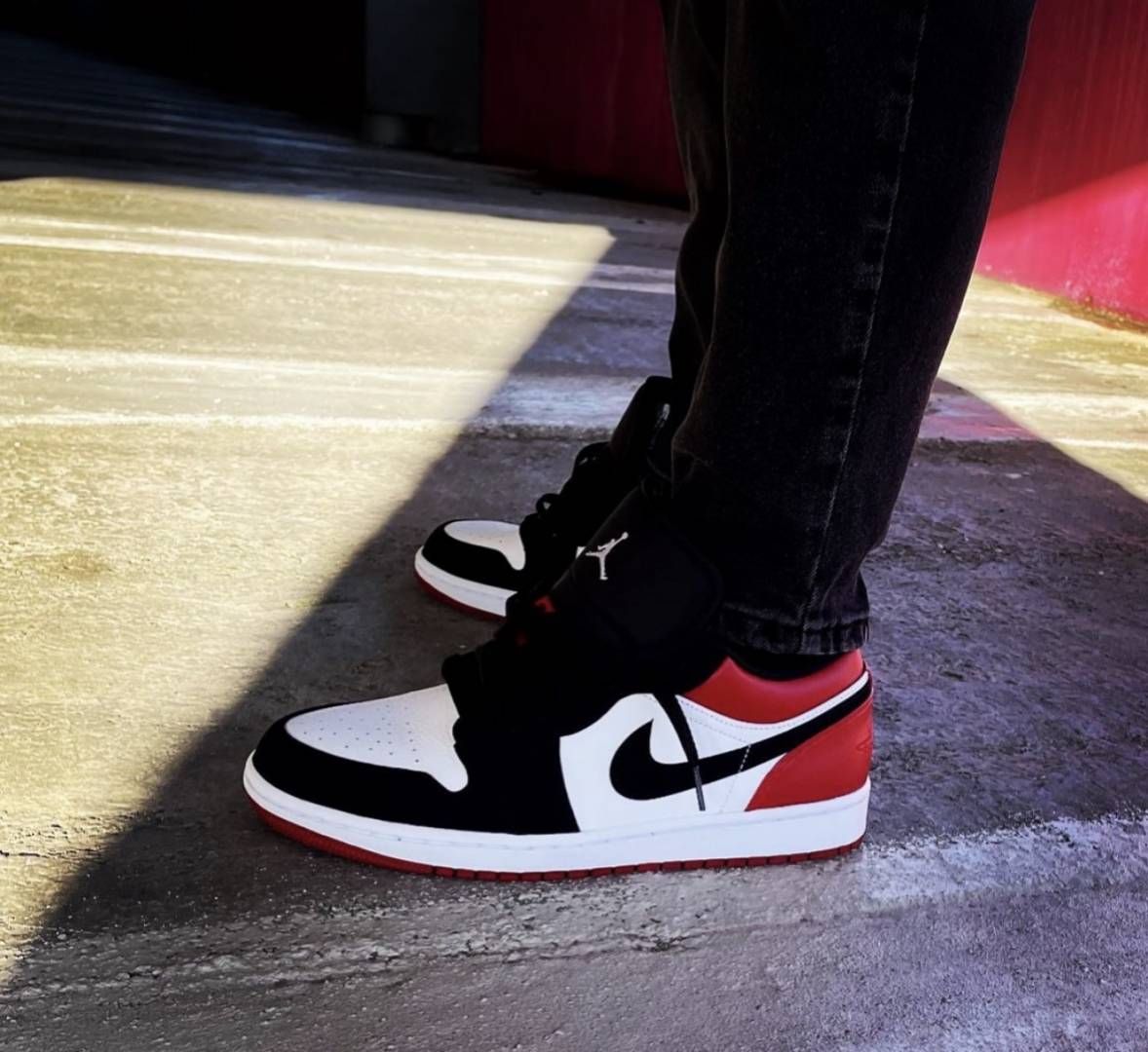 Nikke Air Jordan 1 Low Black Toe Leather Semi UA