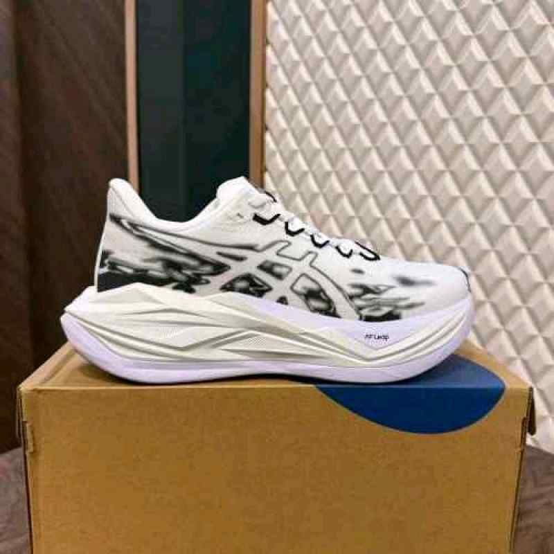 Asiccss Superblast 3 White
