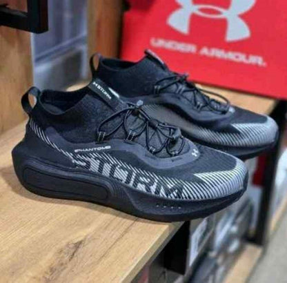 Underr Armou r Phantom 4 Strome Black