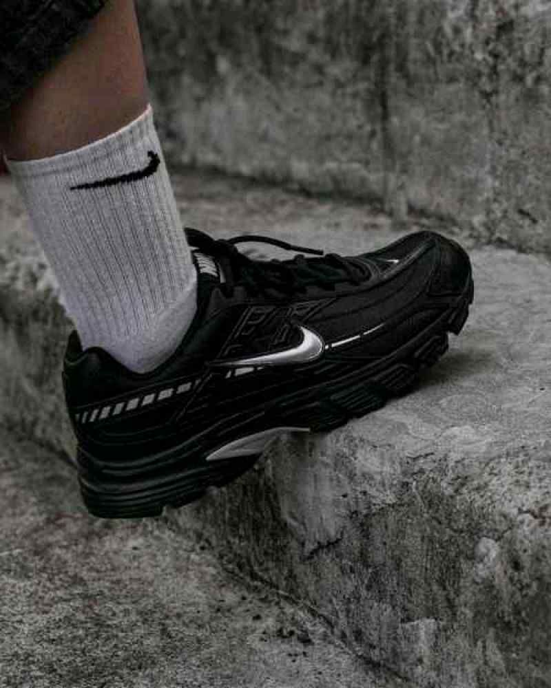 nikkee Initiator Black Grey Silver