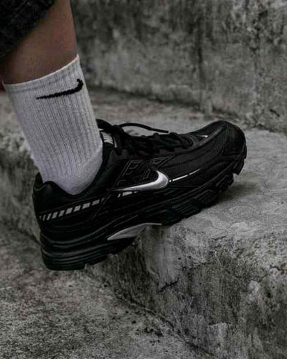 nikkee Initiator Black Grey Silver