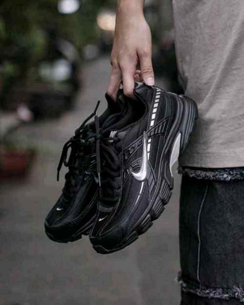 nikkee Initiator Black Grey Silver