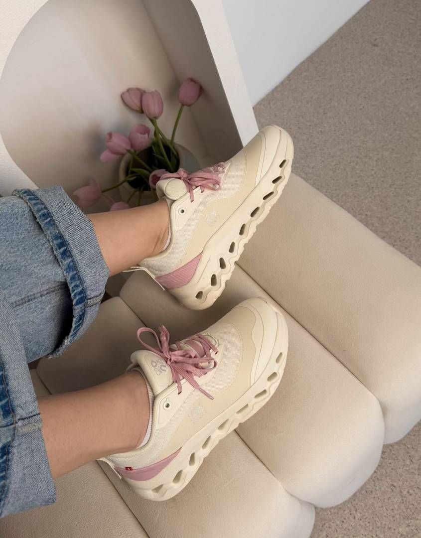 Loewe X cloudtilt 2.0 pink