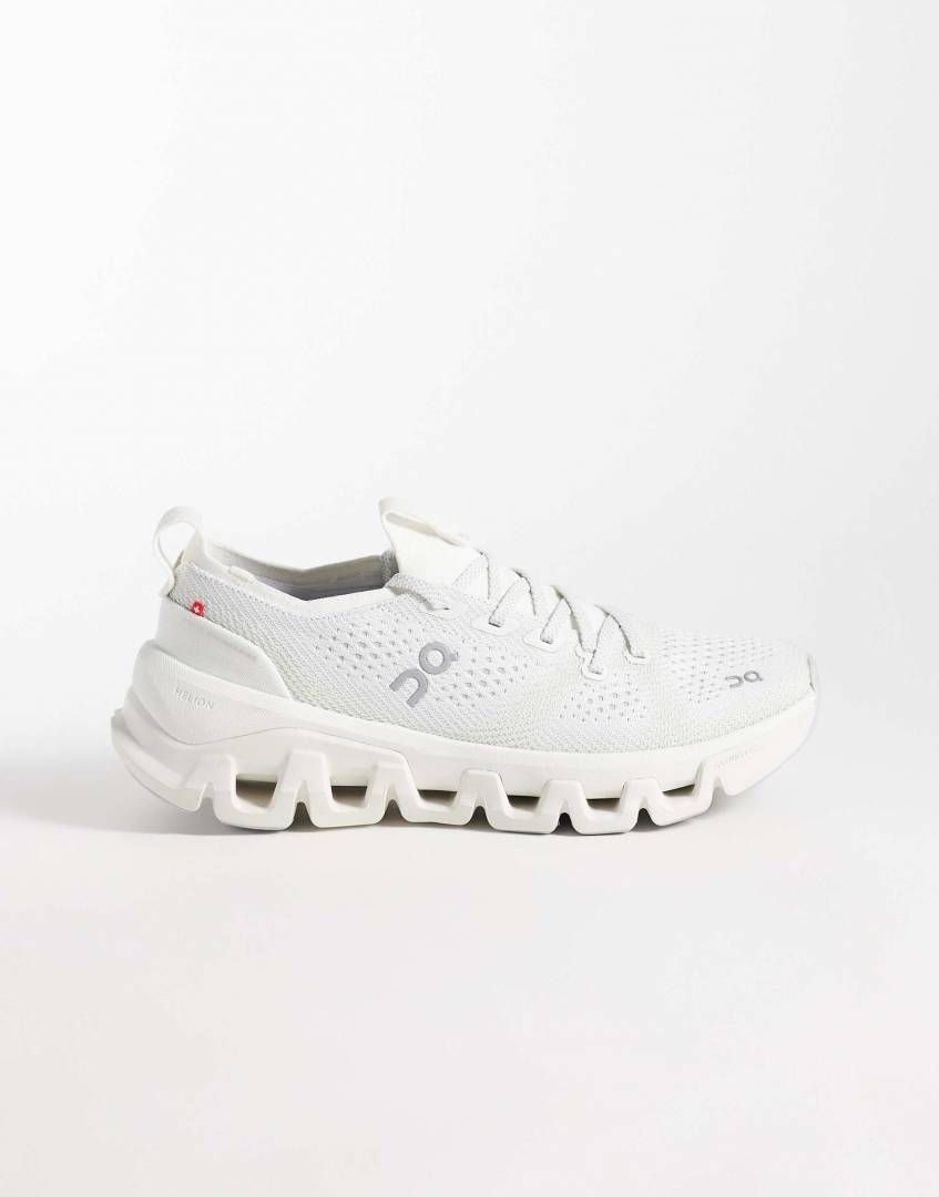 On Running Cloud X Tempo Men Ivory Ice
