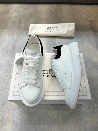 Alexander McQuee White Sneakers With Card Bill carry Bag & Og Box