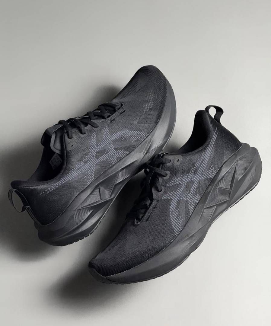 Asic  Novablast 5 Black