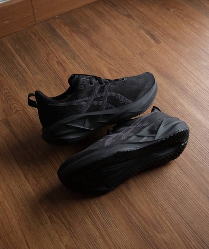 Asic  Novablast 5 Black